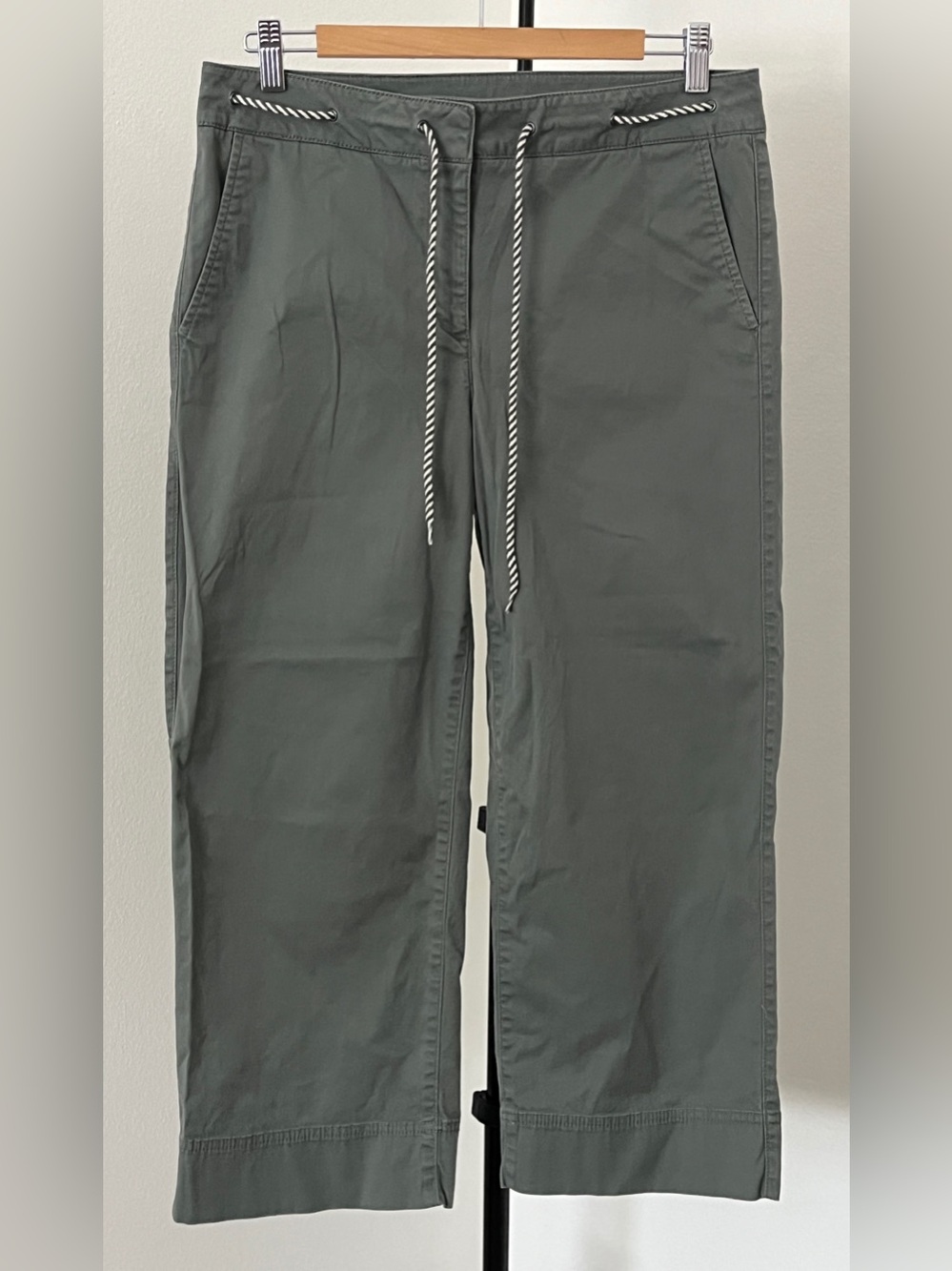 ✨ NWOT Talbots Olive Wide Crop Pants | Classic Closet Staple | Size 6 - Picture 9 of 11